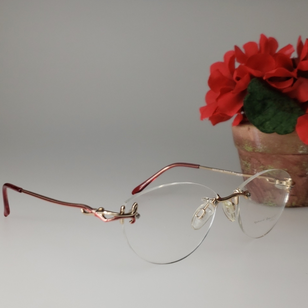 Frame for prescription lenses with case